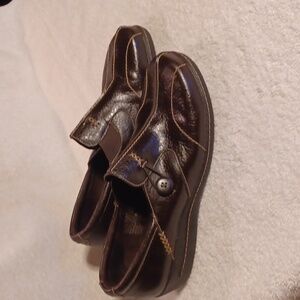 Rockport slip on shoes leather brown women's size 8.5